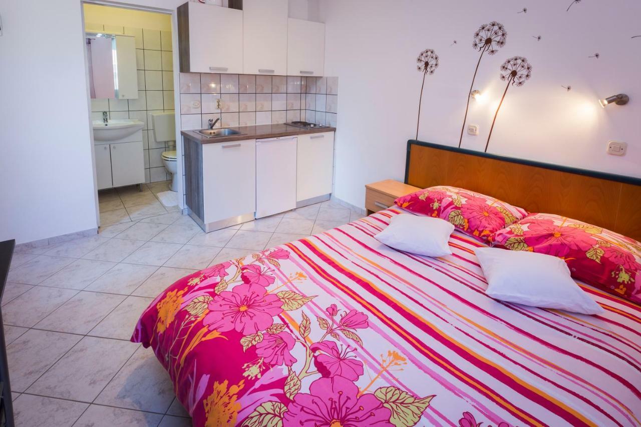 Apartments Goga مالي لوشينغْ المظهر الخارجي الصورة